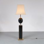 L4248 1970s Luxurious French floor lamp in black with gold wood, grey metal, black glass and red fabric hood Maison Barbier / France