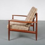 m23765 1950s Teak easy chair with original fabric upholstery Grete Jalk France & Daverkosen / Denmark