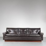 m24652 1960s Brown leather 3-seater sofa on rosewooden plinth / base Bovenkamp / Netherlands