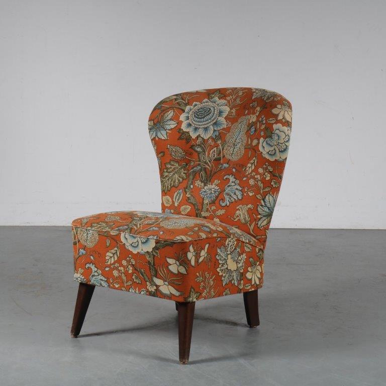 m24807 1950s Cocktail chair with oriental print fabric Theo Ruth Artifort Netherlands