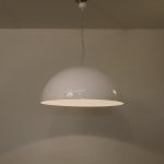 L4599 1970s Large white plexiglass hanging lamp model "Sonora 90" Vico Magistretti Oluce / Italy