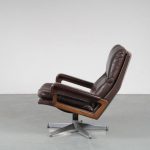m25002 1960s Brown leather easy chair on metal crossbase model "King" chair André Vandenbeuck Strässle / Switzerland