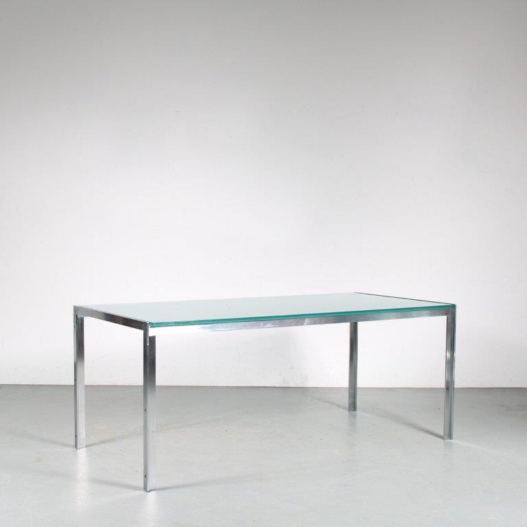 m25631 1980s Dining table in solid chrome plated metal with thick glass top model M2 Hank Kwint Metaform, Netherlands