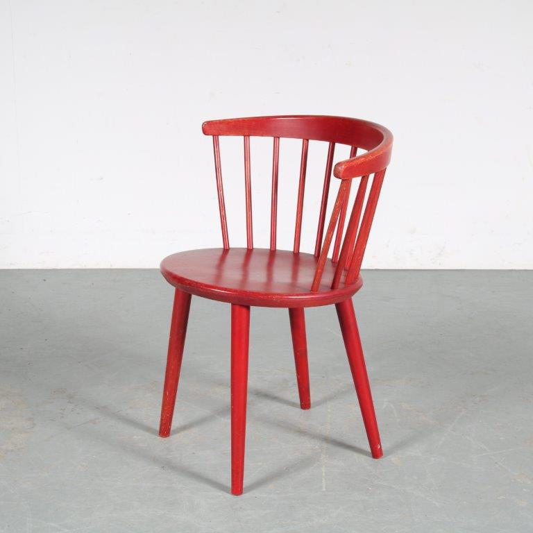 m25717 1960s Red wooden spokeback chair Yngve Ekström Nesto, Sweden