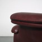 m25760 1970s Two-seater aubergine neck leather sofa De Sede, Switzerland
