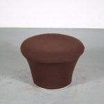 m25859 1970s Mushroom shaped pouf in brown upholstery Pierre Paulin Artifort, Netherlands