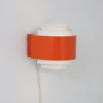 L4759 1970s Wall lamp in white with orange metal