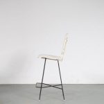 m25979-80 1950s Bar stool on black metal base with white wooden seat and backrest P. J. van der Klugt Everest, Netherlands