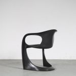 m25966-7 2000s Black plastic "Casalino" chair with armrests and black pillow (1970s design) Alexander Begge Casala, Germany
