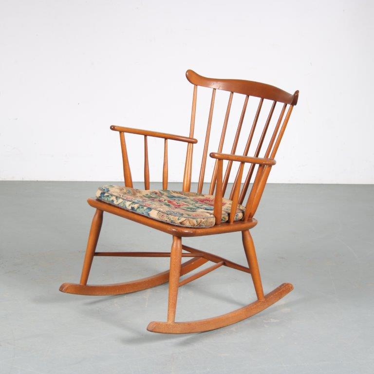 m26052 1950s Wooden rocking chair with cushion Borge Mogensen FDB Mobler, Denmark