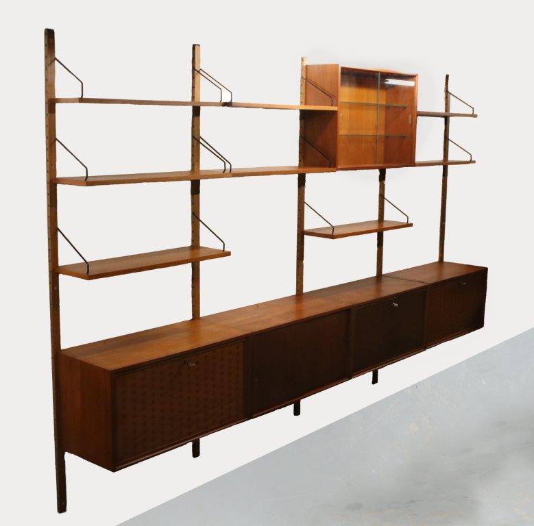m25602 m25250 m23517 1960s Teak wooden 1960s System cabinet by Royal Systems, Denmark