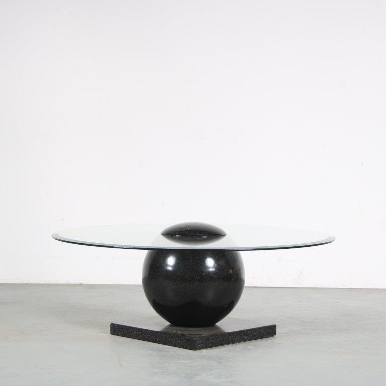 m26262 1980s Coffee table in Mendini style, black wooden base with round glass top Italy