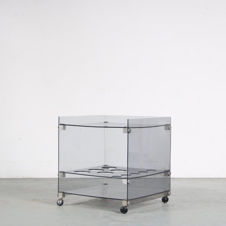 m26201 1970s Blue lucite bar trolley with chrome details in the style of Michel Dumas France