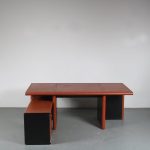 m25675 1970s Black wood with brown leather upholstered L-shaped president's desk Guido Faleschini Mariani, Italy