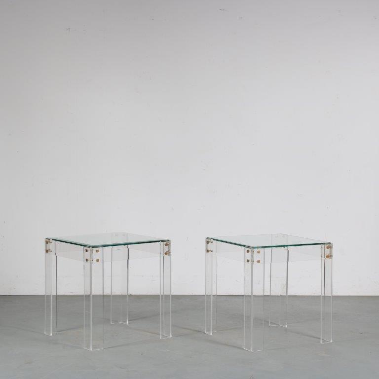 m26217 1970s Pair of lucite side tables with brass details and glass tops