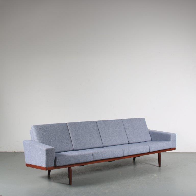 m26145 1950s 4-Seater sofa on teak wooden base with new upholstery Illum Wikkelso Bovenkamp, Netherlands