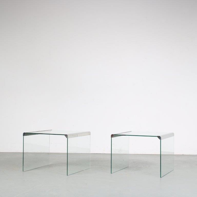 m26170 1970s Pair of side tables in glass with chrome details Pierangelo Galotti Gallotti & Radice, Italy