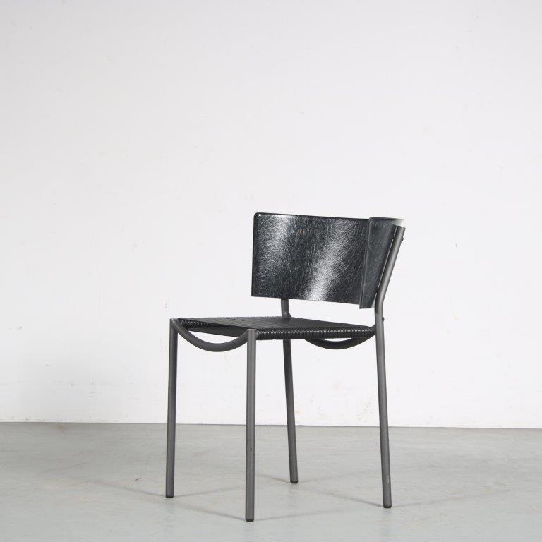 m26163 1980s Rare black metal side chair with spaghetti seat and grey fiberglass backrest Belotti Alias, Italy