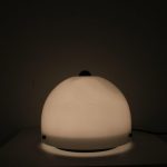 L4926 1960s Table lamp in white glass and metal Pruluce Murani Vetri, Italy