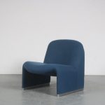 m26298 1970s Organic shaped easy chair with new upholstery model Alky Giancarlo Piretti Castelli, Italy