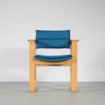 m26447 1960s Pine wooden cubic lounge chair with blue faux leather upholstery Ate van Apeldoorn Houtwerk Hattem, Netherlands