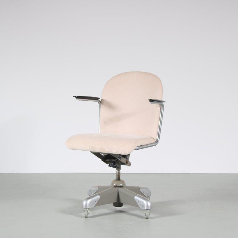 m26366 1950s Desk chair on heavy president's base with new upholstery W.H. Gispen Gispen, Netherlands