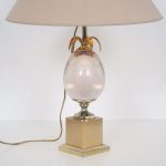 m26160 1970s Luxury table lamp in brass with daum glass egg and fabric hood Maison Dauphin, France