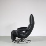m26545 1980s Black leather reclining lounge chair in black leather on black metal base JORI, Belgium