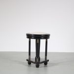 m26532 1930s Piano stool in black lacquered wood with brass details Netherlands
