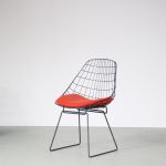 m26571 1950s Set of 6 "SM05" black wire metal dining chairs with orange fabric cushion Cees Braakman Pastoe, Netherlands