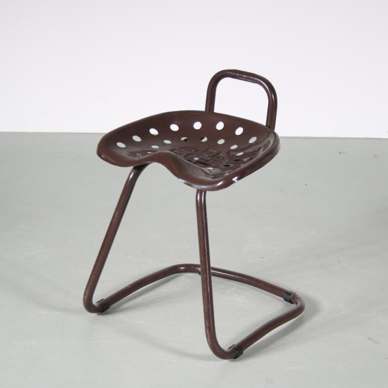 m26550 1970s Brown metal tractor seat stool Italy
