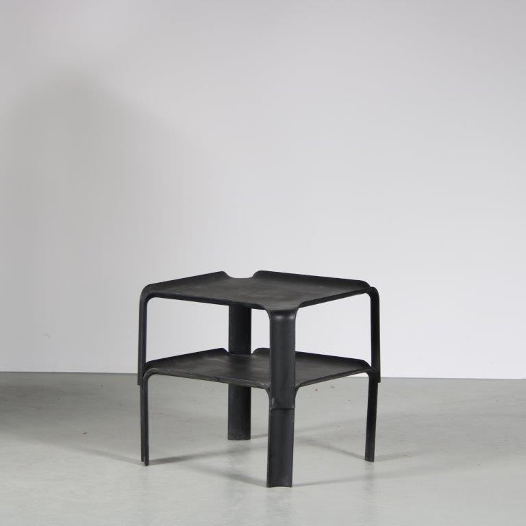 m26590 1960s Pair of molded black plastic side tables model "877" by Pierre Paulin for Artifort, Netherlands