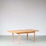 m26640 1960s Oak drop leaf coffee table / Hans J. Wegner / Getama, Denmark