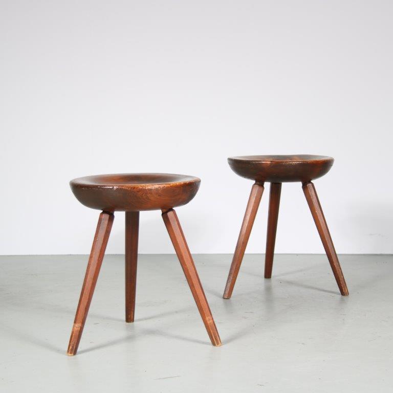 m26851-2 1950s Pine tripod stool France