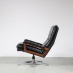 m26834 1960s Black leather easy chair on metal crossbase model King chair André Vandenbeuck Strässle, Switzerland