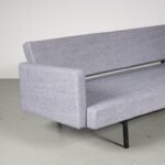 m26861 1950s 3-Seater sleeping sofa with armrests on black metal base with new upholstery Martin Visser Spectrum, Netherlands