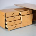 INC158 1980s L-shaped maple wooden desk Giovanni Offredi Saporiti, Italy