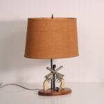 L5167 1950s Table lamp with two pistols in the base and fabric hood Italy