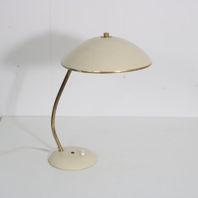 L5168 1950s Beige metal desk lamp with brass details Italy