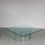 m27277 1970s Luxury coffee table, base of two glass semi circles and square top with rounded corners Galotti & Radice, Italy