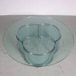 m26982 1970s Round glass coffee table with glass and chrome feet Pierangelo Gallotti Gallotti & Radice, Italy