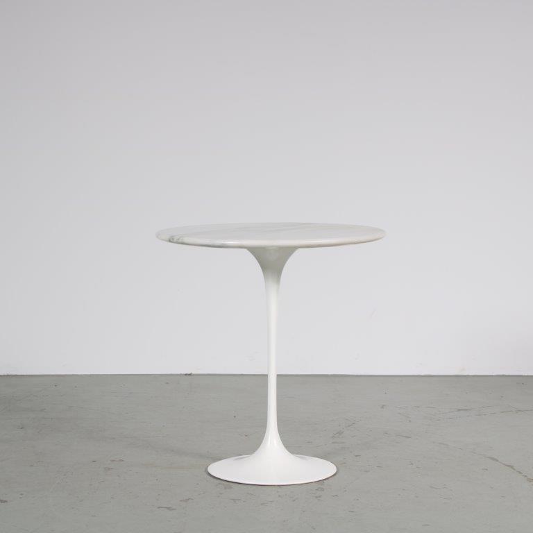 m26844 1970s Aluminium side table with marble top Eero Saarinen Knoll International, USA