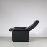 INC173 1960s Reclining lounge chair DS50 in black leather De Sede, Switzerland