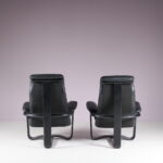 m24519-m27637 1970s Manta chair on black wooden base with black leather upholstery Ingmar Relling Westnofa, Norway