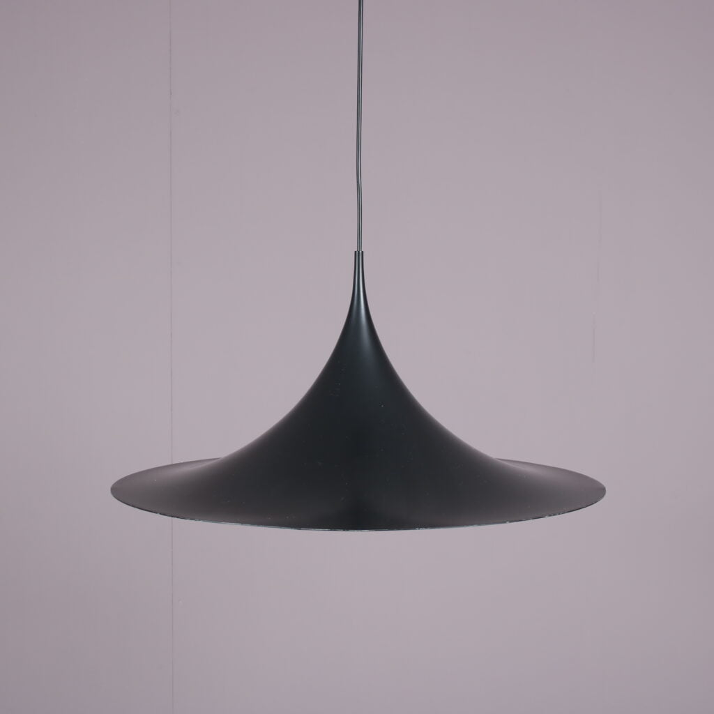 L5327 1960s Black metal trumpet shaped hanging lamp Semi Claus Bonderup & Torsten Thorup Fog & Mørup, Denmark