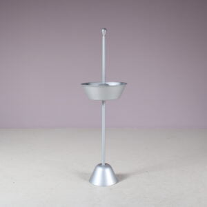 m27700 1980s Ashtray in aluminium / Achille & Pier Giacomo Castiglioni / Zanotta, Italy