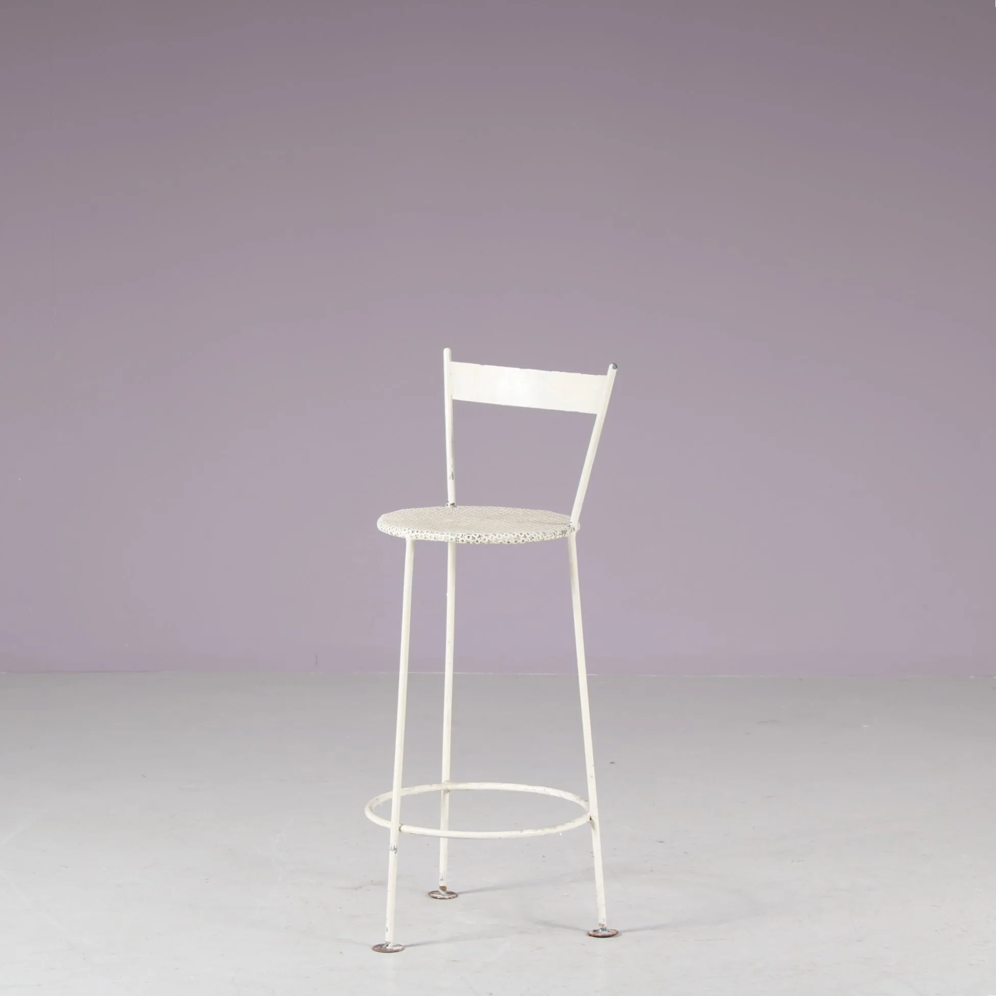 m21068 1950s Children stool in perforated metal, France