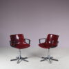 m27779-80 1970s "Modus" Desk chair in red plastic on metal base / Osvaldo Borsani / Tecno, Italy