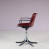 m27779-80 1970s "Modus" Desk chair in red plastic on metal base / Osvaldo Borsani / Tecno, Italy