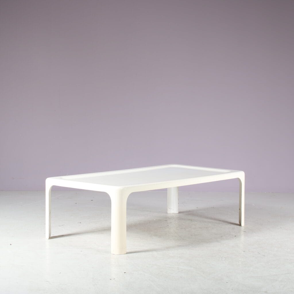 m27855 1970s White fiberglass rectangular coffee table from the Netherlands